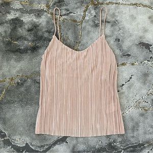 H&M rosé pink pleated flowy camisole top 🪷